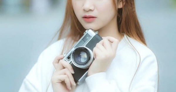 Thiếu nữ Phú Thọ đẹp như sương mai trong trang phục áo dài
