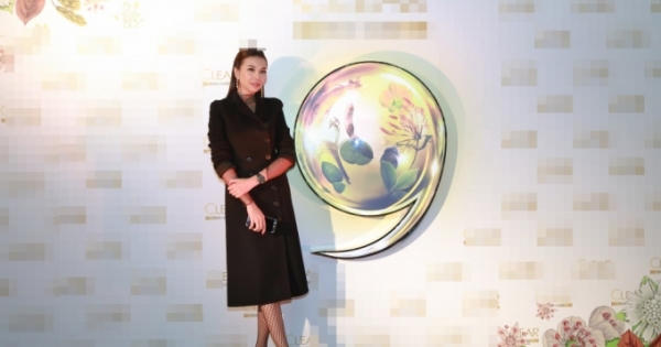 Thanh Hằng chất lừ giữa trời đông Hà Nội