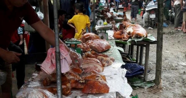 Độc đáo hội lợn quay lớn nhất Lạng Sơn