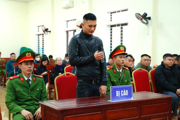 Sử dụng trái phép vũ khí quân dụng gây thương tích, thanh niên bị phạt 12 tháng tù giam