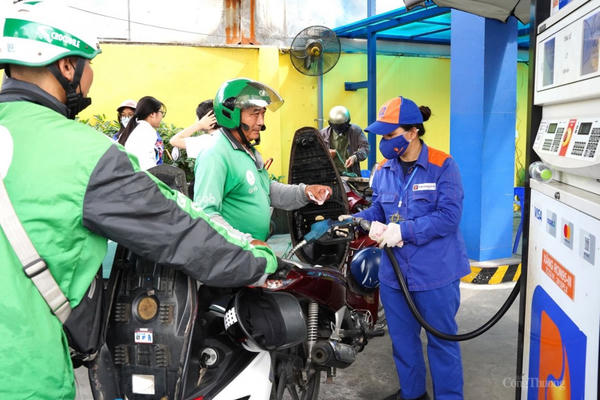 Xung đột Trung Đông đẩy giá dầu biến động, Việt Nam chủ động bảo đảm nguồn cung xăng dầu