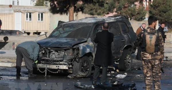 Căn cứ không quân của Mỹ ở Afghanistan bị tấn công bằng tên lửa