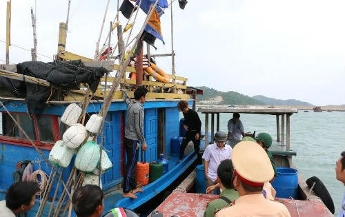 Ứng phó bão số 7: Tại Quảng Ninh có hơn 8.000 tàu thuyền về nơi tránh trú an toàn