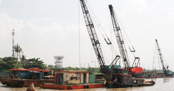 Nạo vét luồng hàng hải: Lỗ hổng giám sát tạo nên tiêu cực?