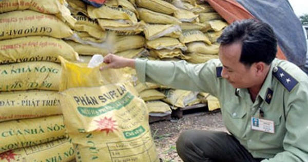 Xử lý nghiêm tổ chức, cá nhân sản xuất, kinh doanh phân bón giả Xử lý nghiêm tổ chức, cá nhân sản xuất, kinh doanh phân bón giả
