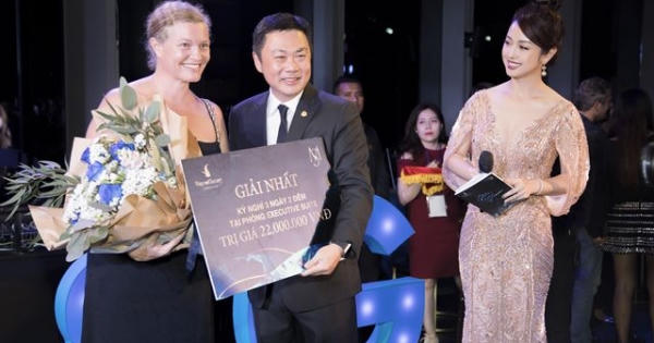 Jennifer Phạm khéo léo che vết thương khi trở lại làm MC