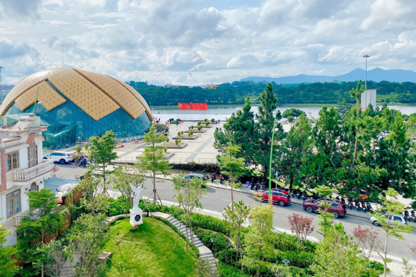 Golden Sun Hotel - Dalat: Chốn nghỉ của những khởi đầu thanh lịch Golden Sun Hotel - Dalat: Chốn nghỉ của những khởi đầu thanh lịch