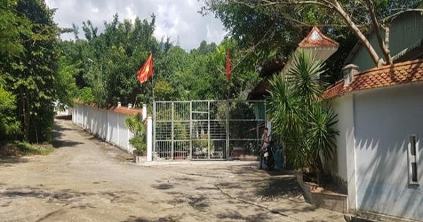 Ai chống lưng cho biệt phủ trái phép của đại gia vàng?