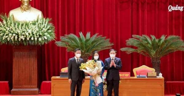 Quảng Ninh: Bầu Phó Chủ tịch HĐND tỉnh, bãi nhiệm tư cách đại biểu HĐND tỉnh đối với nguyên Bí thư Cô Tô Quảng Ninh: Bầu Phó Chủ tịch HĐND tỉnh, bãi nhiệm tư cách đại biểu HĐND tỉnh đối với nguyên Bí thư Cô Tô