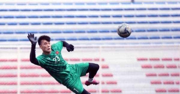 Đồng đội ở U22 Việt Nam không trách móc Bùi Tiến Dũng sau sai lầm