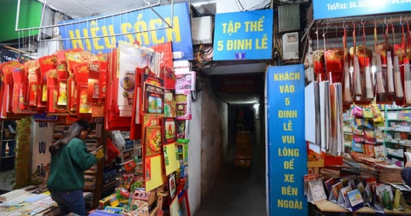 "Nữ thành hoàng" của phố Đinh Lễ, người làm 1 cuốn sách lãi 500 cây vàng đã tạm biệt thế gian