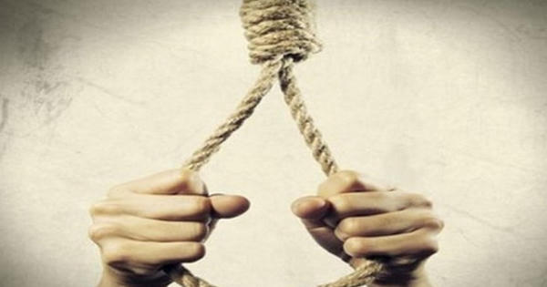 Đắk Nông: Chủ đại lý nông sản treo cổ tại nhà