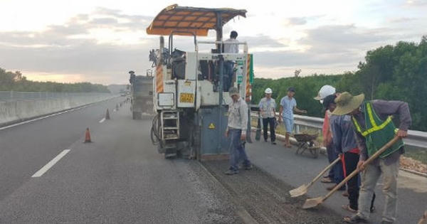 Dừng thu phí các tuyến đường khai thác bị hỏng nhưng chậm sửa chữa