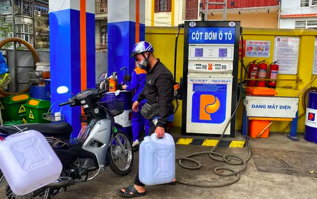 Cảnh sát PCCC khuyến cáo người dân không nên tích trữ xăng, dầu trong gia đình