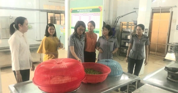 Sóc Trăng: Kiểm tra, giám sát ATTP bếp ăn tập thể tại các trường mầm non trên địa bàn