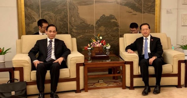 Việt - Trung trao đổi việc kiểm soát, xử lý bất đồng trên Biển Đông Việt - Trung trao đổi việc kiểm soát, xử lý bất đồng trên Biển Đông