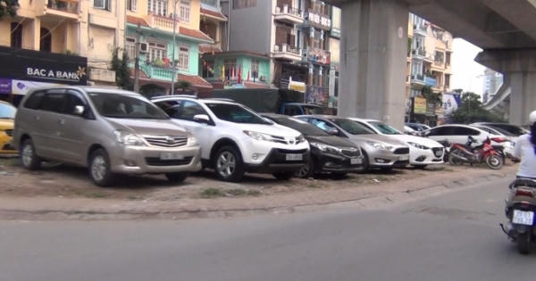 Đường sắt Cát Linh – Hà Đông: Nhiều đoạn biến thành bãi đỗ xe