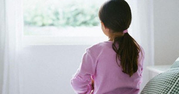 Trẻ buồn bã đến mức nào thì phải đến bệnh viện?