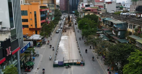 Cận cảnh xây dựng cầu vượt chữ C 150 tỷ đồng ở Hà Nội