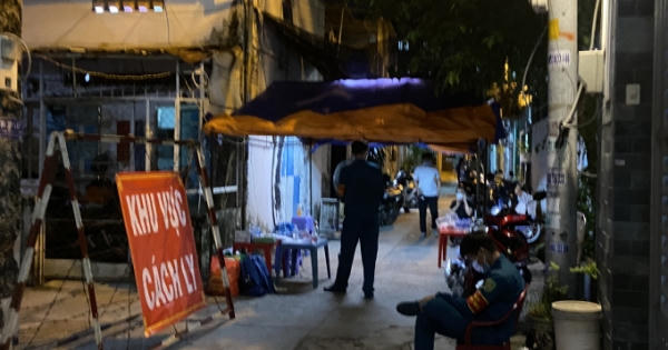 TP HCM ghi nhận thêm 15 ca nghi nhiễm mới chiều 4/6