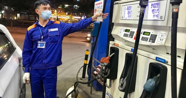 Biznews: Giá xăng vượt ngưỡng 20.000 đồng/lít; Vải thiều tiêu thụ tốt, giá ổn định