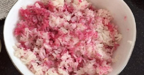 Công an điều tra vụ cơm trắng chuyển màu hồng ở Vũng Tàu