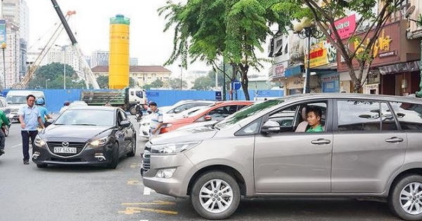 Thất thoát tiền tỷ phí đỗ xe: Tiền vào túi ai?