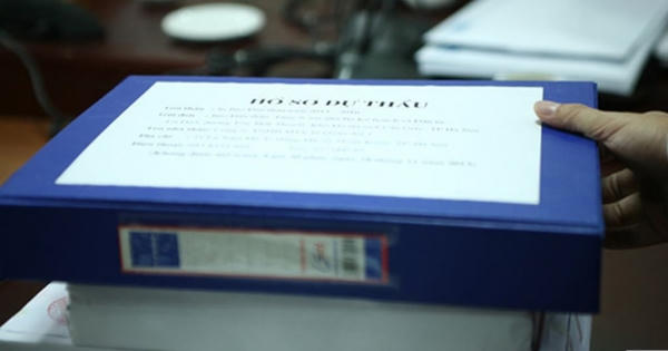 Phía sau chuyện đóng/mở thầu vào đúng dịp nghỉ lễ