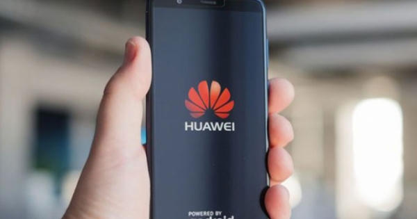 "Sự cố Huawei" ảnh hưởng thế nào đến các nhà bán lẻ điện thoại di động Việt?