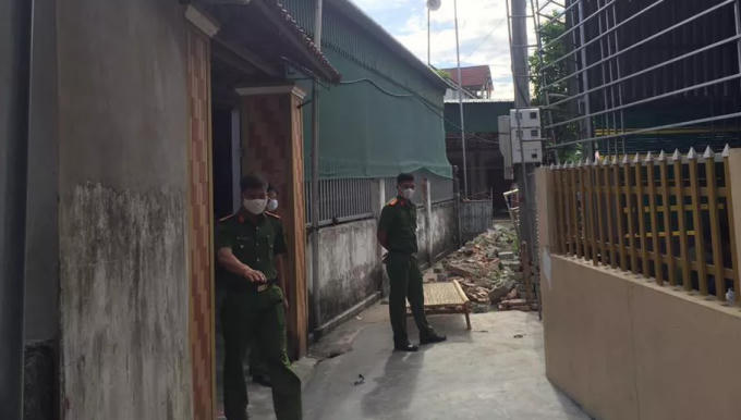 Hà Tĩnh: Bàng hoàng phát hiện cặp vợ chồng cùng bạn tử vong bất thường tại nhà riêng