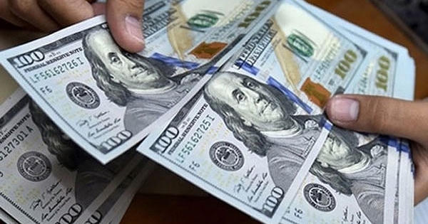 Vụ đổi 100 USD bị xử phạt 90 triệu đồng: Dư luận đau lòng