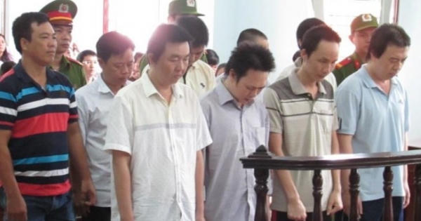 Kiến nghị điều tra, khởi tố việc cá nhân, doanh nghiệp đưa hối lộ