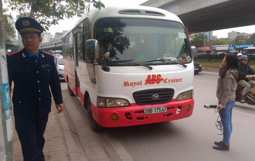 Đình chỉ công tác Đội trưởng Thanh tra Giao thông quận Nam Từ Liêm vì 'bến lậu'