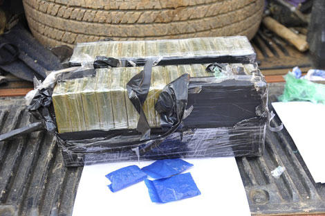 Bắt đối tượng vận chuyển 30 bánh nghi heroin trên cao tốc Hà Nội – Thái Nguyên bằng xe bán tải