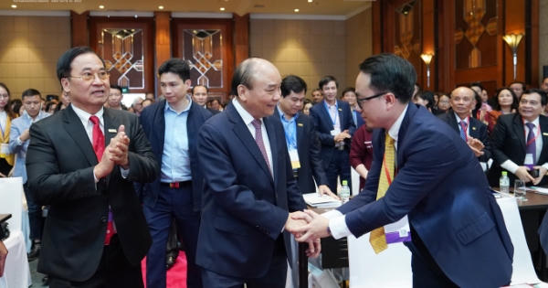 Thủ tướng dự Lễ kỷ niệm 20 năm thành lập Hiệp hội Dệt may Việt Nam Thủ tướng dự Lễ kỷ niệm 20 năm thành lập Hiệp hội Dệt may Việt Nam