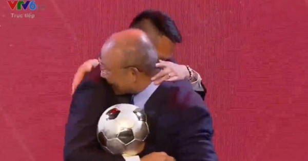 Video: Lộ diện chủ nhân Quả bóng vàng 2019