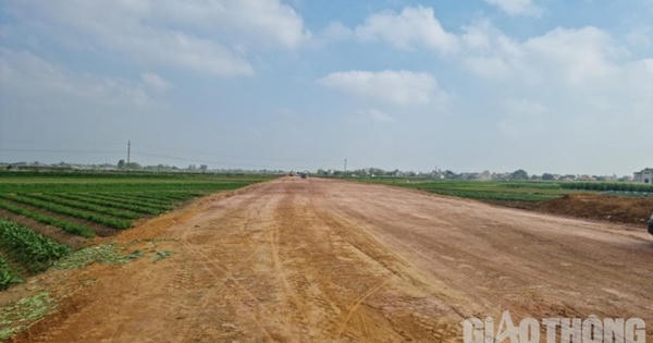 Khởi công tuyến đường bộ ven biển 2.242 tỷ đồng nối Nga Sơn - Hoằng Hóa