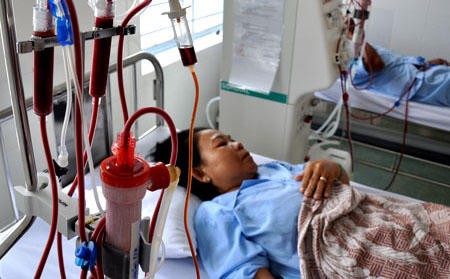 Hà Nội kiểm tra đột xuất các đơn vị chạy thận nhân tạo