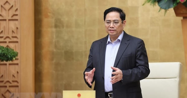 Thủ tướng: Bộ Y tế phải chịu trách nhiệm nếu thiếu vaccine