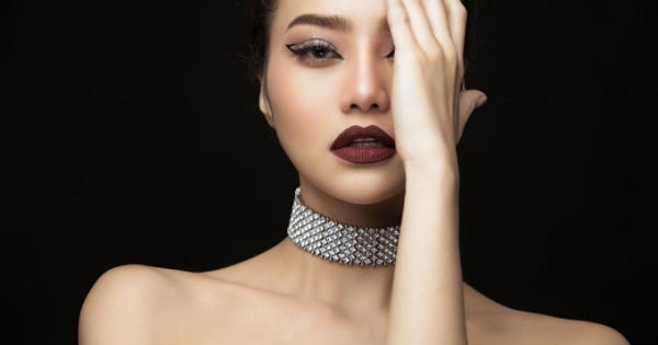 Hoa hậu Kiều Ngân gợi ý chiêu make up luôn cuốn hút ngày 20/10