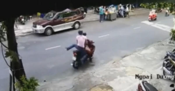 Đà Nẵng: Bắt 2 tên cướp giật túi xách táo tợn giữa trung tâm