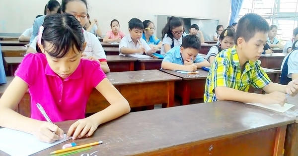 Trường điểm tại Hà Nội và TPHCM  “đau đầu” vì xét tuyển