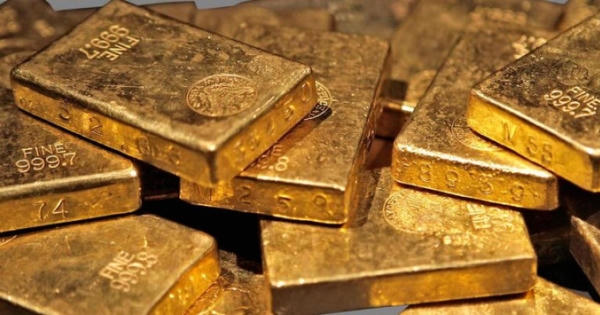 Giá vàng hôm nay 29/10: Giá vàng "trượt" khỏi ngưỡng cản quan trọng