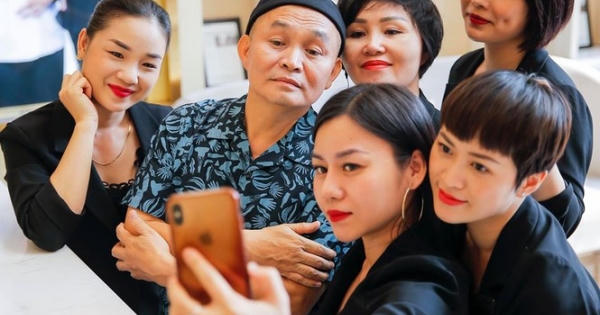 Tiết lộ cát-xê 'khủng' của Xuân Hinh và phong cách tiêu tiền khiến fan 'sốc' Tiết lộ cát-xê 'khủng' của Xuân Hinh và phong cách tiêu tiền khiến fan 'sốc'