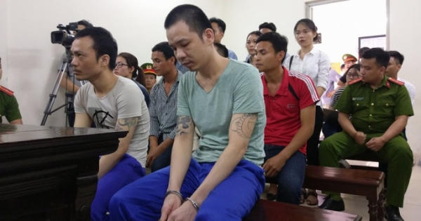 Đang xét xử vụ 2 tử tù dùng đinh sắt khoét tường vượt ngục