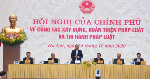 Thủ tướng chủ trì Hội nghị về công tác xây dựng, hoàn thiện pháp luật và thi hành pháp luật