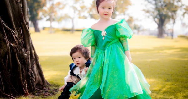 Cadie Mộc Trà và Alfie Túc Mạch đáng yêu ngất ngây khi làm công chúa, hoàng tử