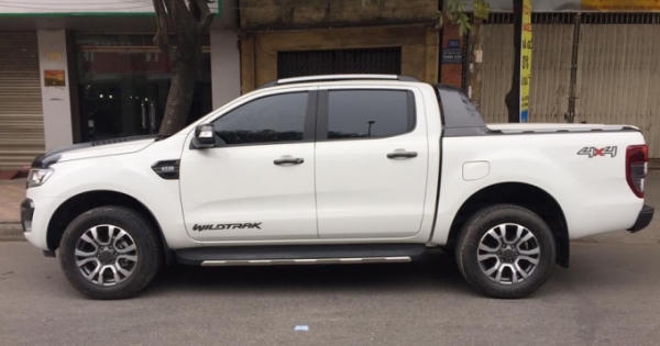 Bán gấp xe FORD RANGER 3.2 2016 WILDTRAK