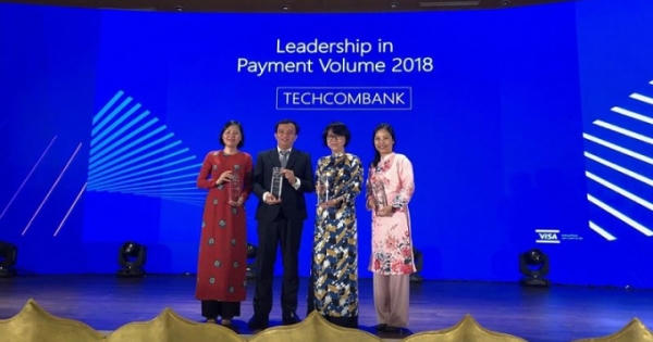 Techcombank dẫn đầu thị trường về doanh số thanh toán qua thẻ Visa tại Việt Nam