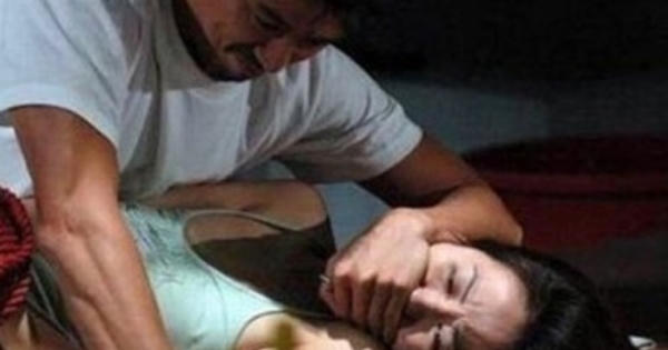 Đột nhập quán cà phê, sát hại em trai, hiếp dâm chị gái